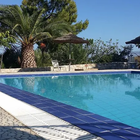 Gorgona * Aghios Emilianos (Peloponnese)